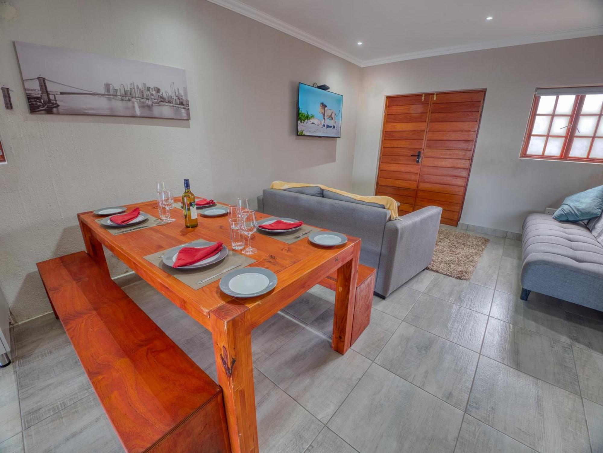 Tembo Guest Lodge Хейзивю Екстериор снимка