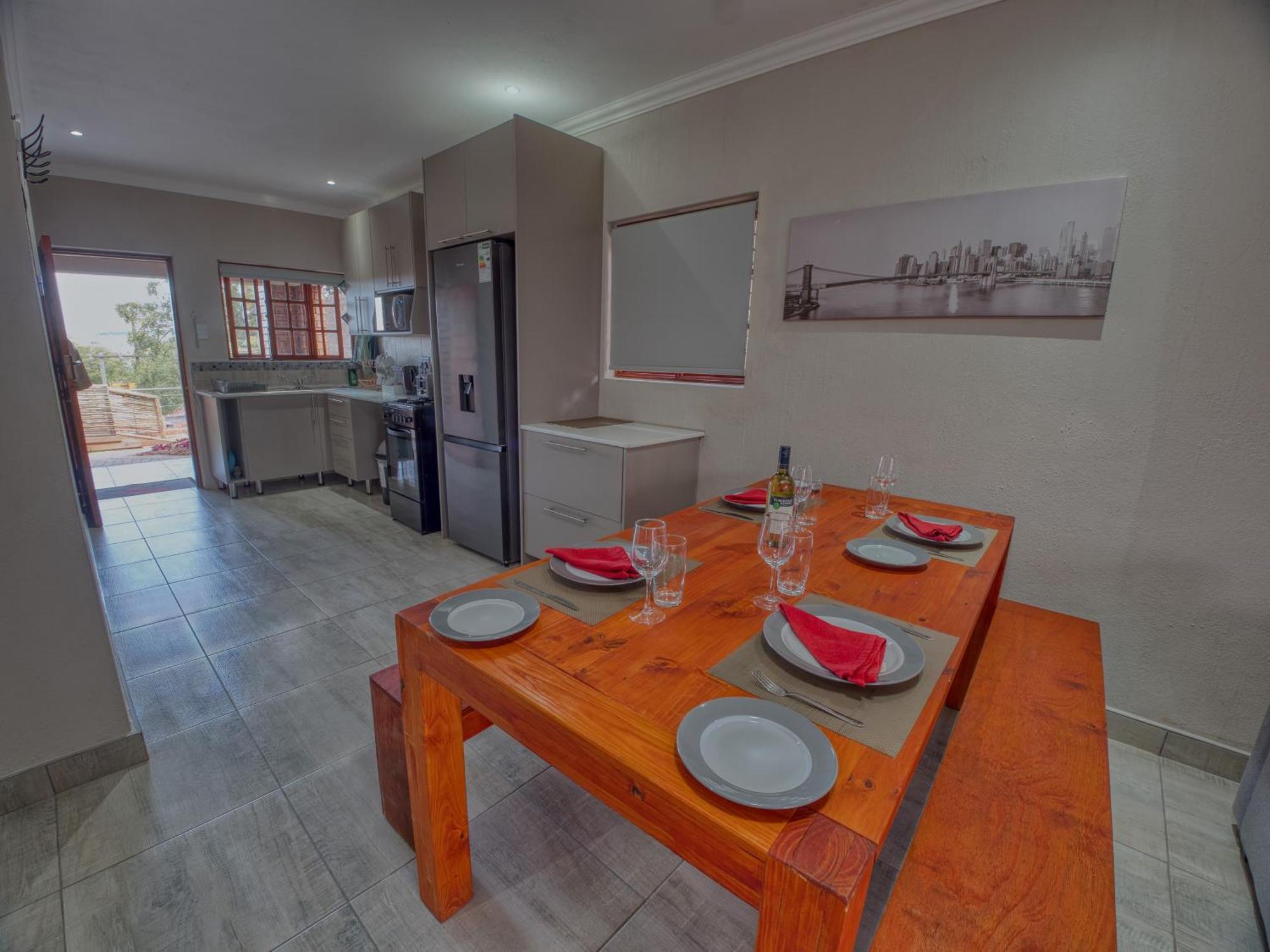 Tembo Guest Lodge Хейзивю Екстериор снимка
