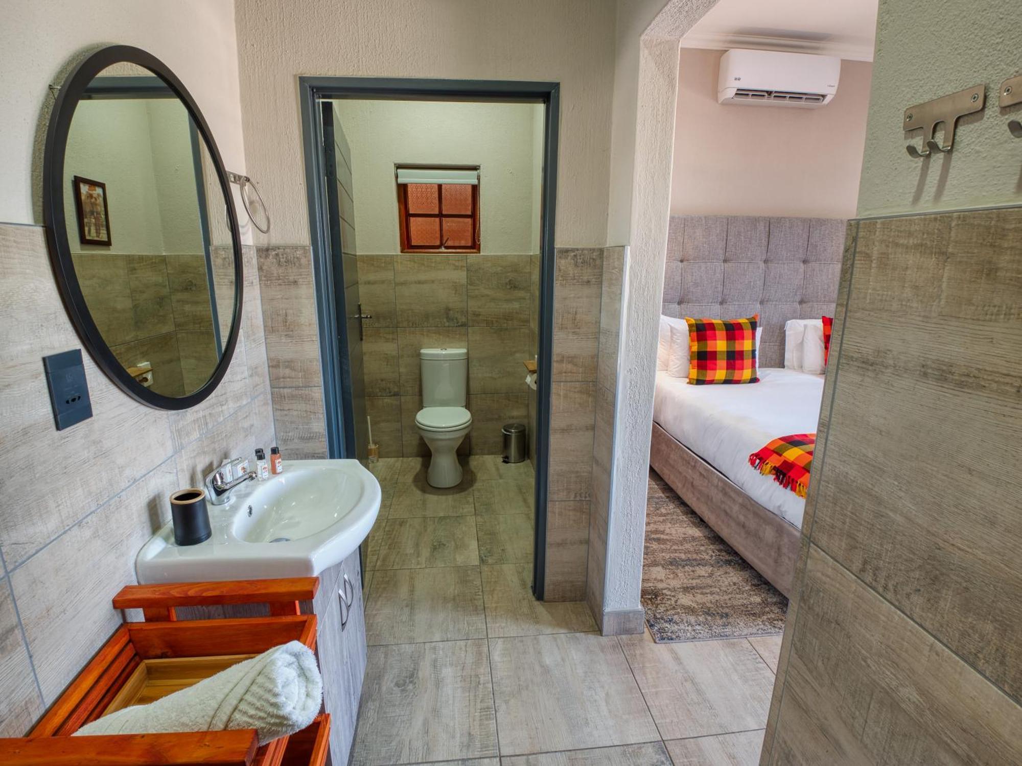 Tembo Guest Lodge Хейзивю Екстериор снимка