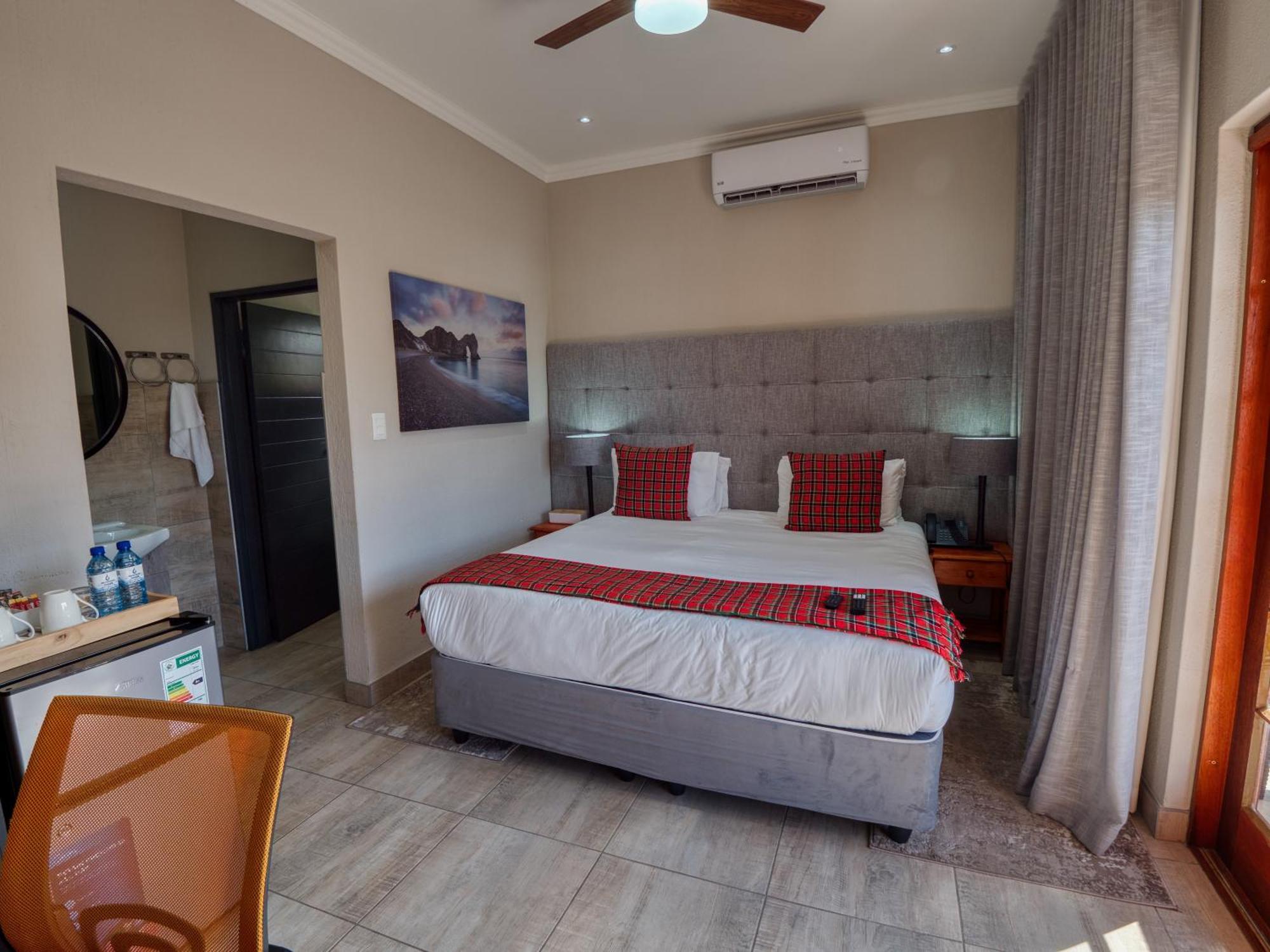 Tembo Guest Lodge Хейзивю Екстериор снимка